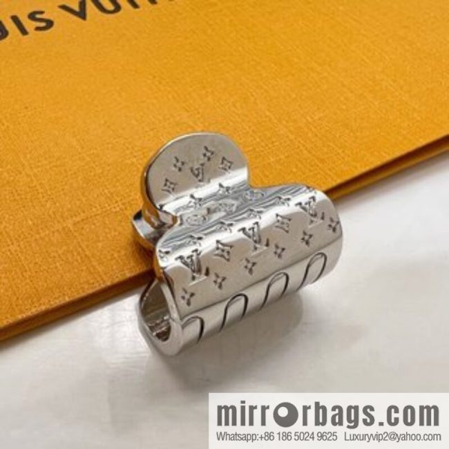LV Louis Vuitton NANOGRAM Hairpin - Image 3