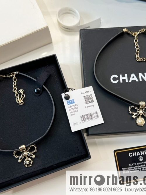 New ☑️ CHANEL Chanel bow leather rope necklace
