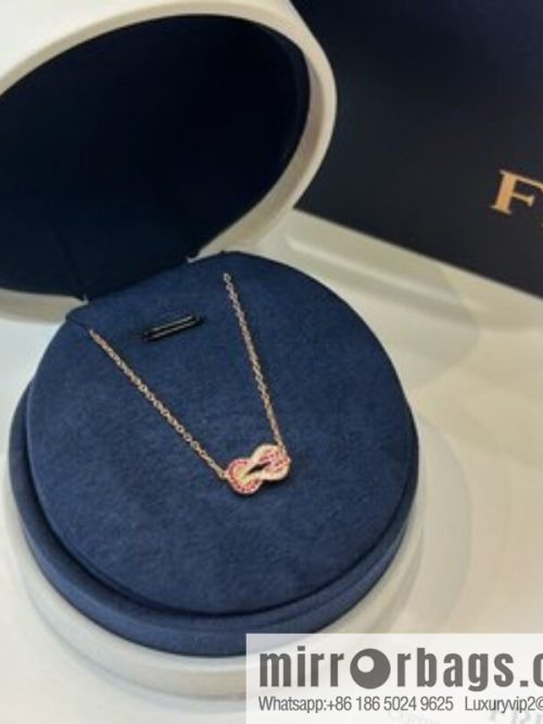 Fred Fred double horseshoe powder diamond necklace