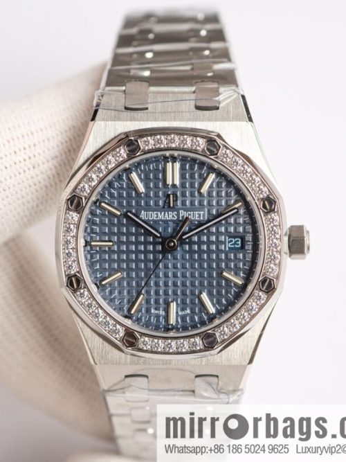8F Audemars Piguet mechanical women\'s watch 77350 77351 model, 34mm diameter Royal Oak series self-winding watch