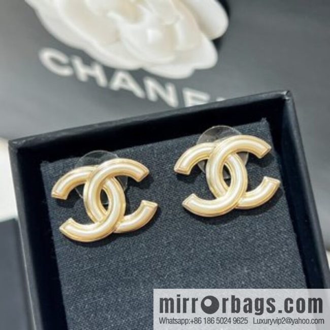 New ☑️ CHANEL Chanel c1 double c stud earrings