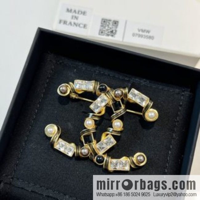 New ☑️ CHANEL Chanel double c square diamond powder pearl brooch - Image 3