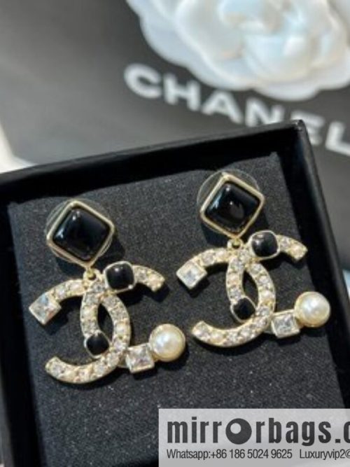 New ☑️ CHANEL Chanel c2 double c black diamond pearl stud earrings
