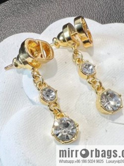 New ☑️ DIOR Dior CD single drill stud earrings