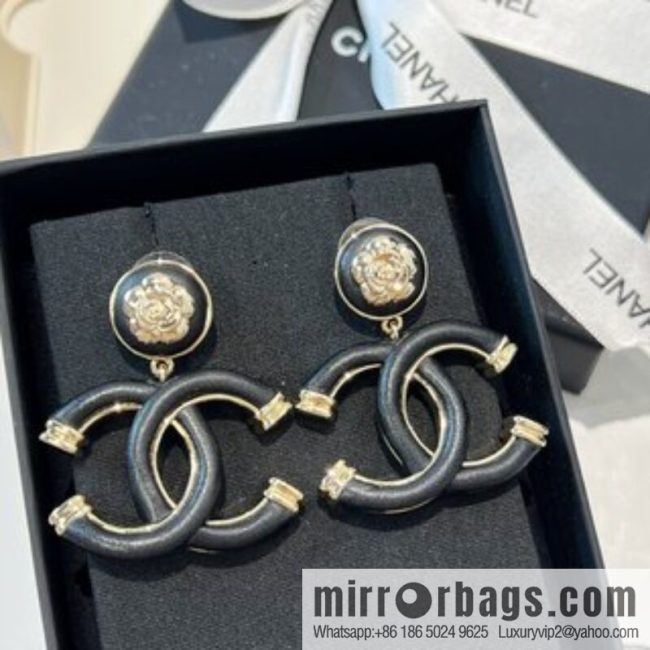 New ☑️ CHANEL Chanel c2 double c black leather camellia stud earrings