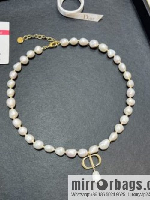 New ☑️ DIOR Dior CD pearl necklace