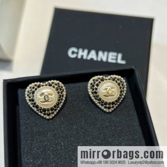 New ☑️ CHANEL Chanel c1 double c full diamond peach heart love stud earrings