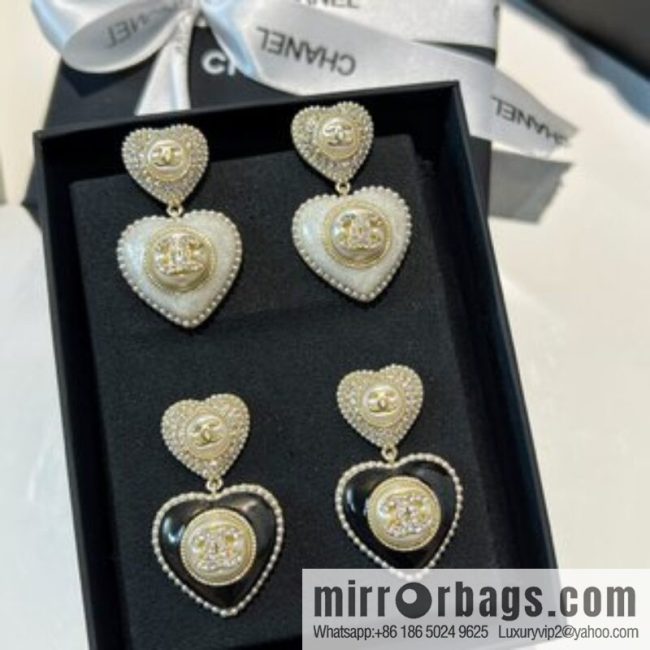 New ☑️ CHANEL Chanel c2 double c full diamond peach heart love stud earrings