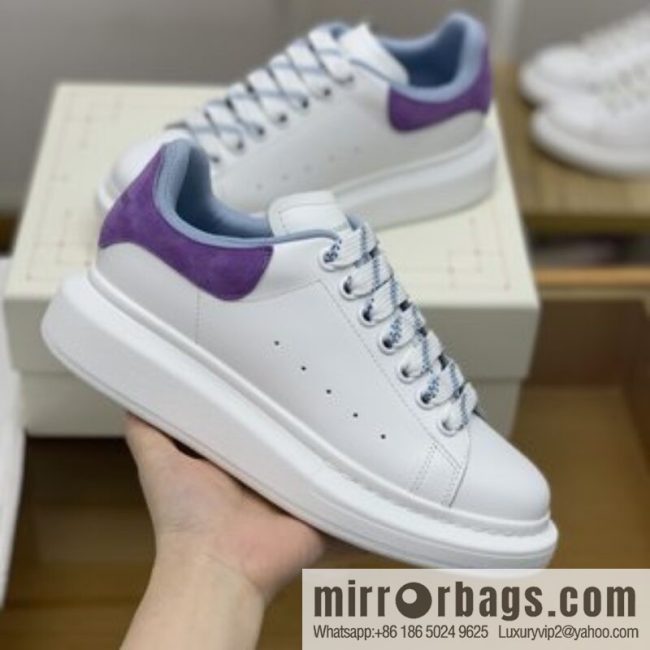 Alexander McQueen, upgraded MQ~ Unisex sneakers of the same style