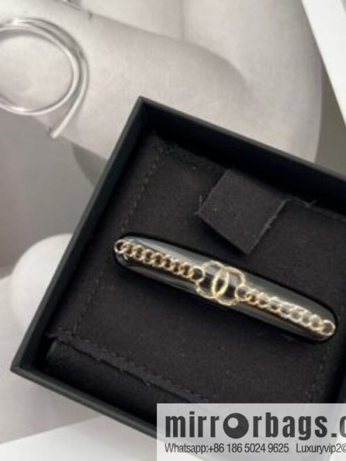 New ☑️ CHANEL Chanel double c acrylic hairpin hairpin