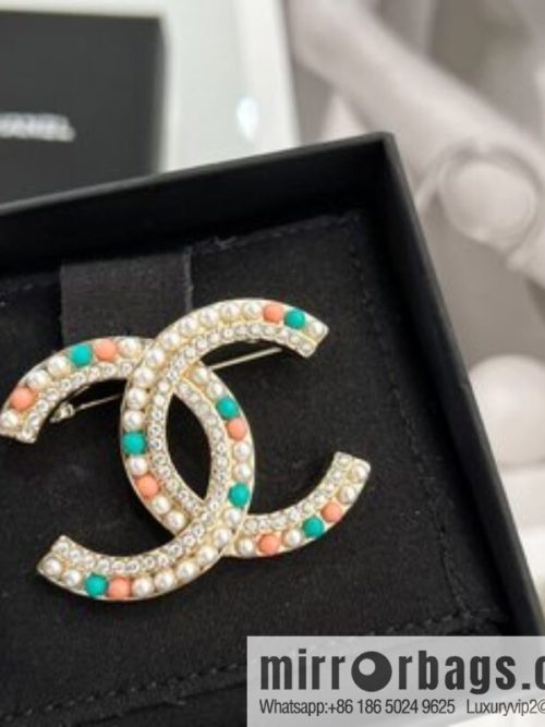 New ☑️ Chanel Chanel double c colored pearl brooch