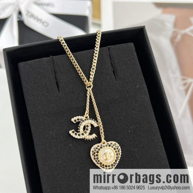 New ☑️ CHANEL Chanel full diamond peach heart double c necklace - Image 3