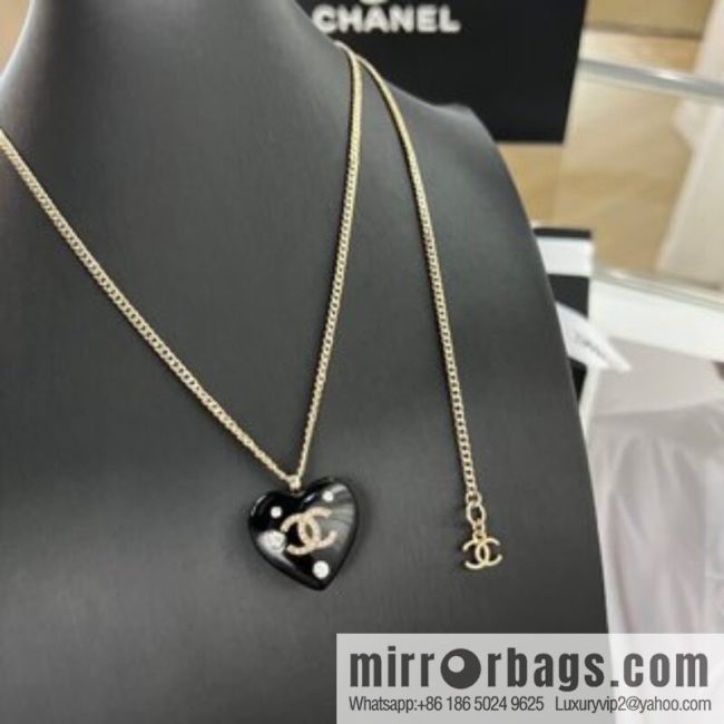 New ☑️ CHANEL Chanel double c black peach heart love necklace earrings - Image 2
