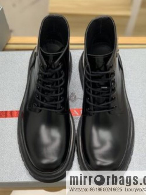 PRADA/Prada metal eyelet and sports men\'s P home leather boots