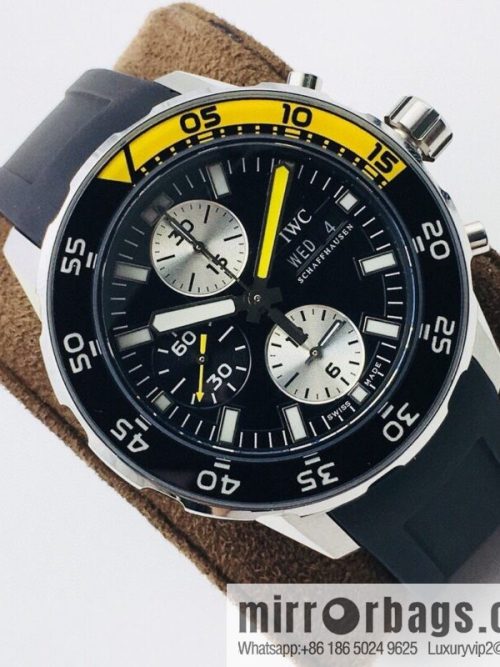 The IWC Ocean Chronograph series is a true diving and chronograph mechanical watch with the Asia-7750 movement