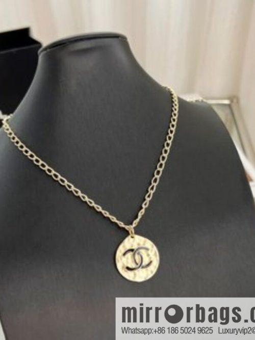 New ☑️ CHANEL Chanel double c round necklace necklace