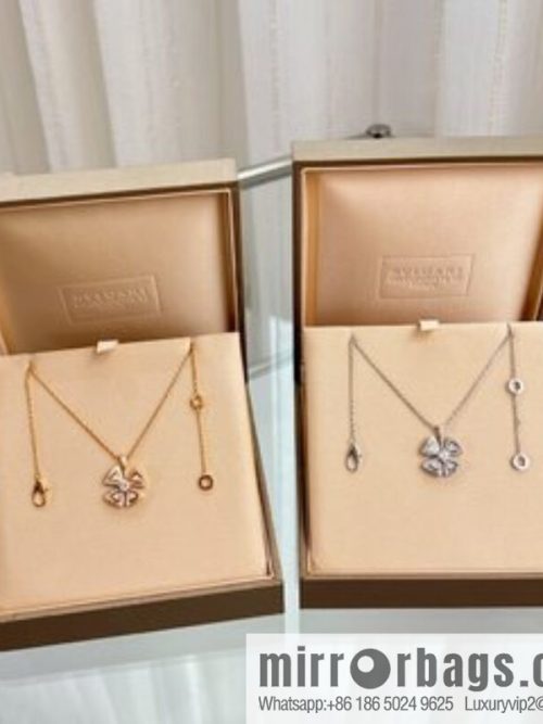 BVLGARI Bulgari series, four-leaf clover necklace