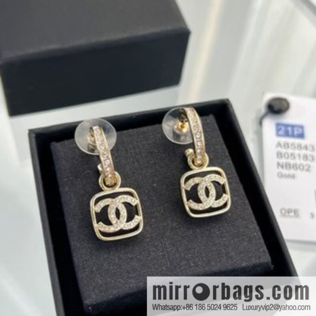 New ☑️ CHANEL Chanel c2 double c square full diamond stud earrings