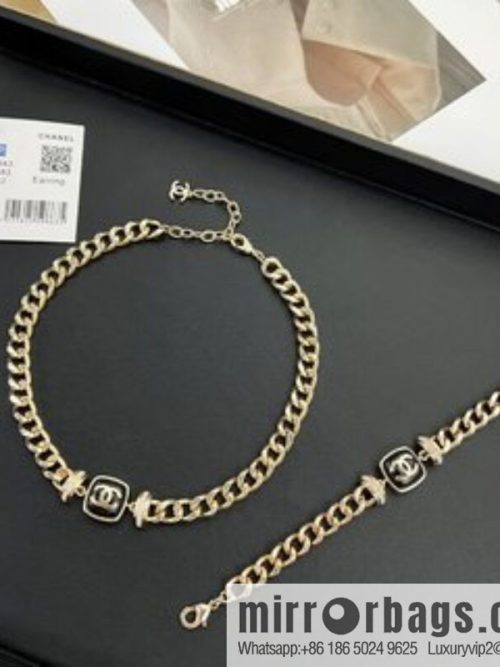 New ☑️ CHANEL Chanel double c square necklace bracelet