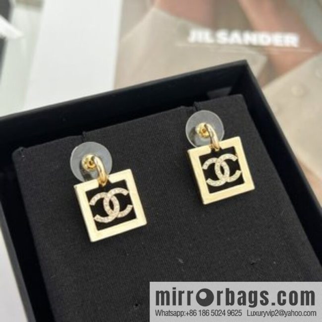 New ☑️ CHANEL Chanel double c square stud earrings - Image 2