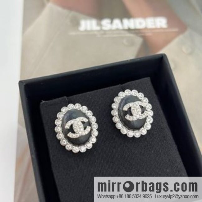 New ☑️ CHANEL Chanel double c oval stud earrings