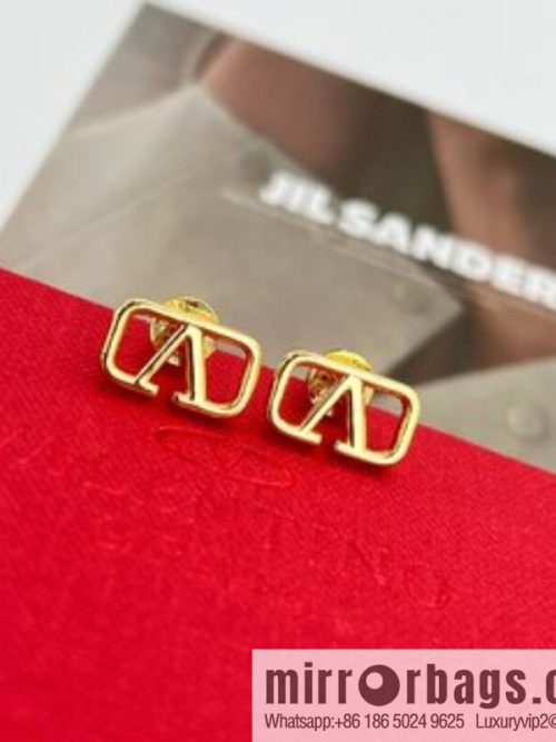 New ☑️ Valentino gold earrings