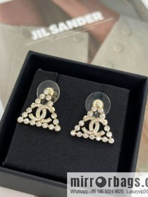 New ☑️ CHANEL Chanel c1 double c triangle full diamond stud earrings