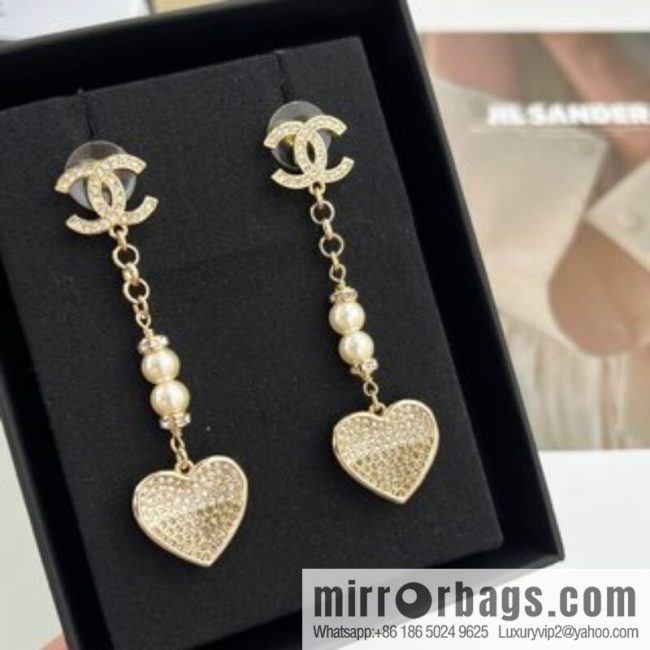 New ☑️ CHANEL Chanel c2 double c peach heart love pearl stud earrings - Image 2