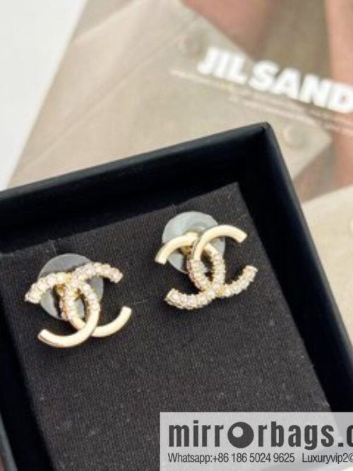 New ☑️ CHANEL Chanel double c half diamond stud earrings