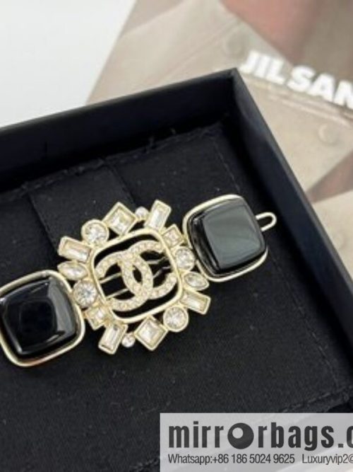 New ☑️ CHANEL Chanel Double C Full Diamond Hairpin