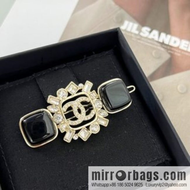 New ☑️ CHANEL Chanel Double C Full Diamond Hairpin