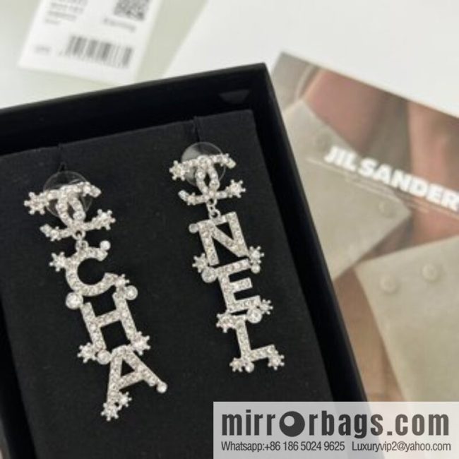 New ☑️ CHANEL Chanel double c full diamond letter earrings