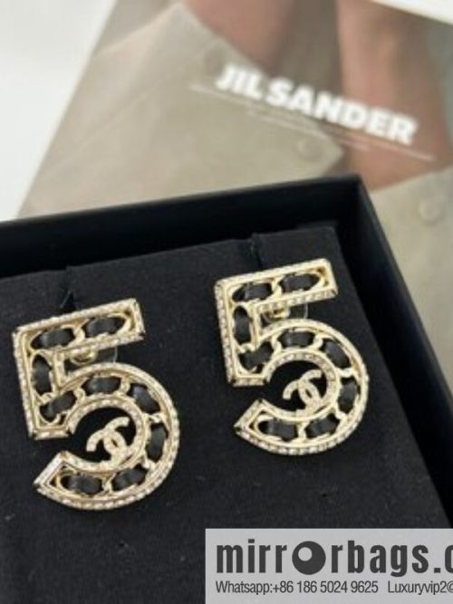 New ☑️ CHANEL Chanel double c black leather rope 5 character earrings