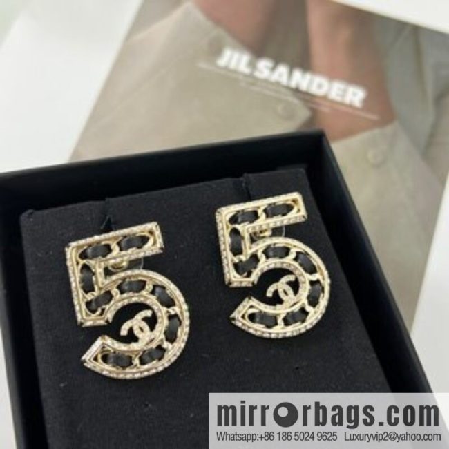 New ☑️ CHANEL Chanel double c black leather rope 5 character earrings