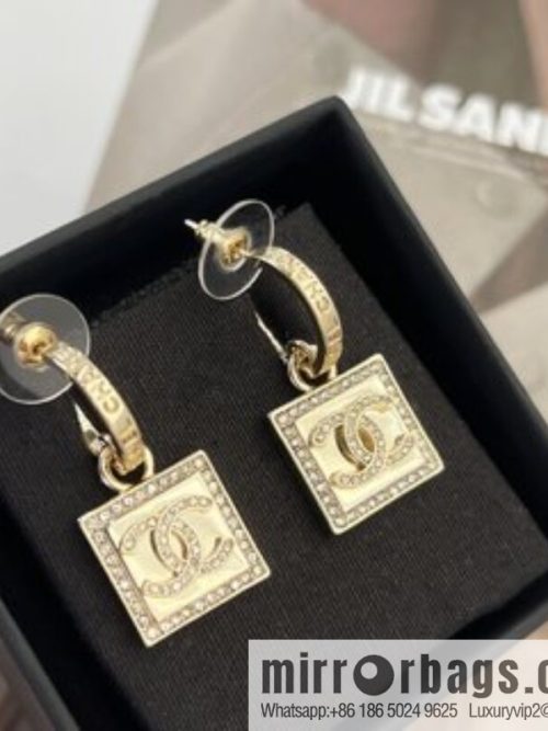 New ☑️ CHANEL Chanel c2 gold double c square stud earrings