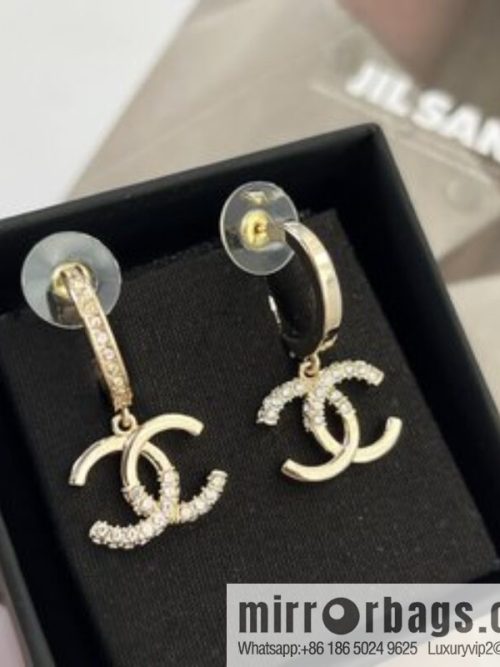 New ☑️ CHANEL Chanel c2 double c half diamond stud earrings