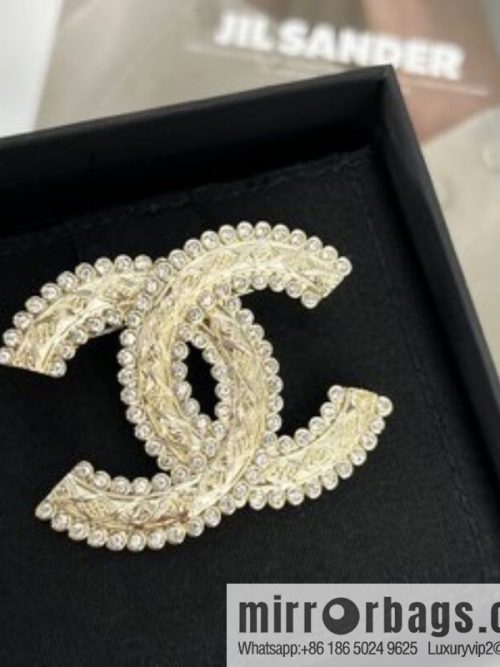 New ☑️ Chanel double c gold brooch