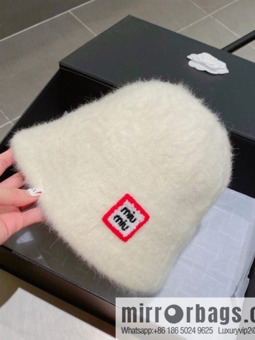 Miumiu 2022 autumn and winter new rabbit down bucket hat
