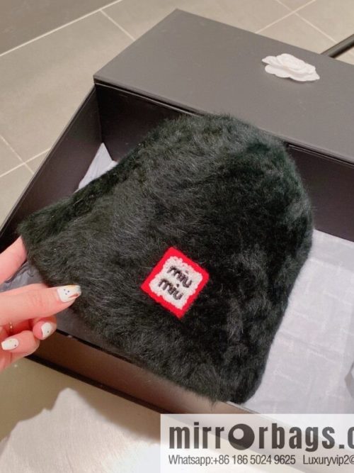 Miumiu 2022 autumn and winter new rabbit down bucket hat