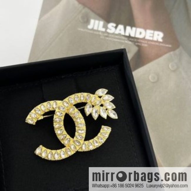 New ☑️ Chanel gold double c wheat ear brooch