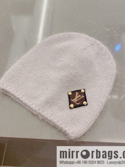 LV Louis Vuitton 2022 autumn and winter new wool knitted wool hat