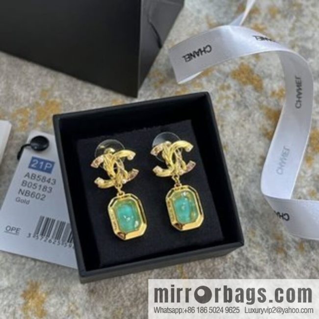 New ☑️ CHANEL Chanel c2 double c green square stud earrings