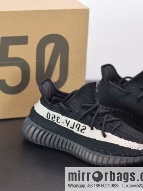 Yeezy Boost 350V2 black and white, classic black and white coconut sports shoes, item number: BY1604