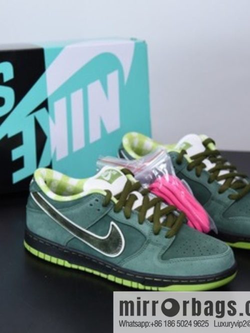Concepts x Nike SB Dunk Low Green Lobster Unisex The same sneakers item number: BV1310-337