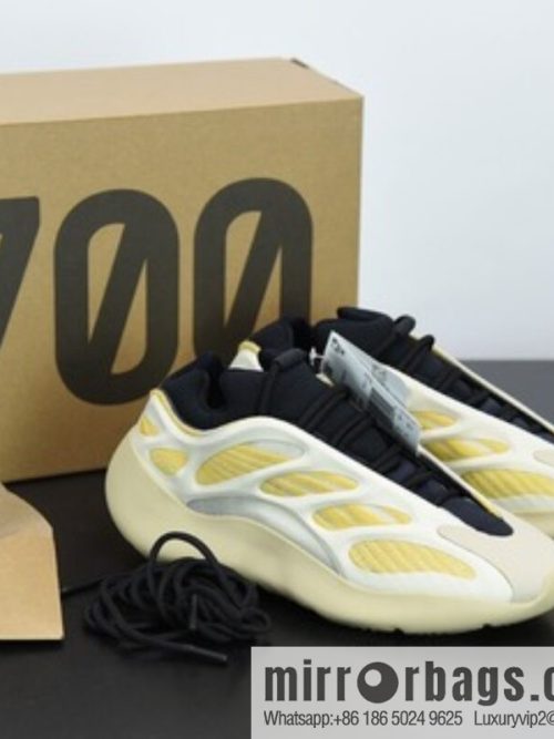 Pure original AD Yeezy 700V3 beige \"Srphym\" Kanye coconut, luminous upper special-shaped Vintage dad shoes G54853