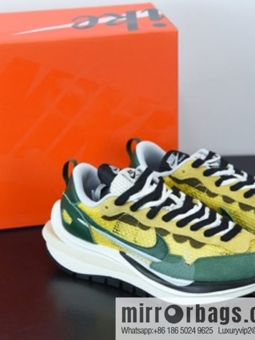 D03G4 pure original Sacai X NIKe regasus vaporrly SP waffle third generation 3.0 catwalk sports running shoes, item number: CV1363 700
