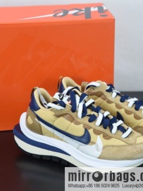 Sacai x VaporWaffle 3.0 catwalk concept casual sneakers item number: DD1875-200