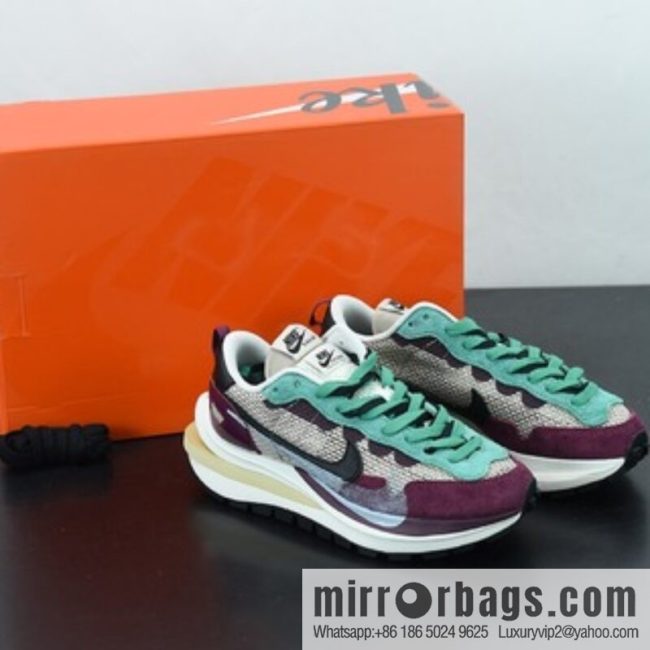 Sacai x Nike VaporWaffle \"Grey/Black/Blue/Red\" Improved marathon deconstruction design avant-garde deformation triple bottom casual jogging shoes, item number: CV1363-100