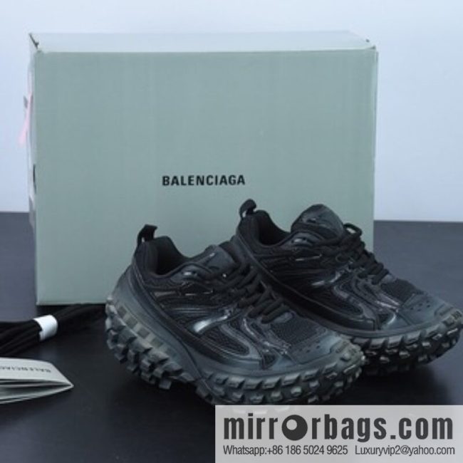BALENCIAGA Defender Rubber Platform Sneakers Defender Series Low Top Tank Track Tire Type Off-Road Outdoor Height Increase Platform Casual Sports Jogging Shoes \"685613 W2RA6 1000