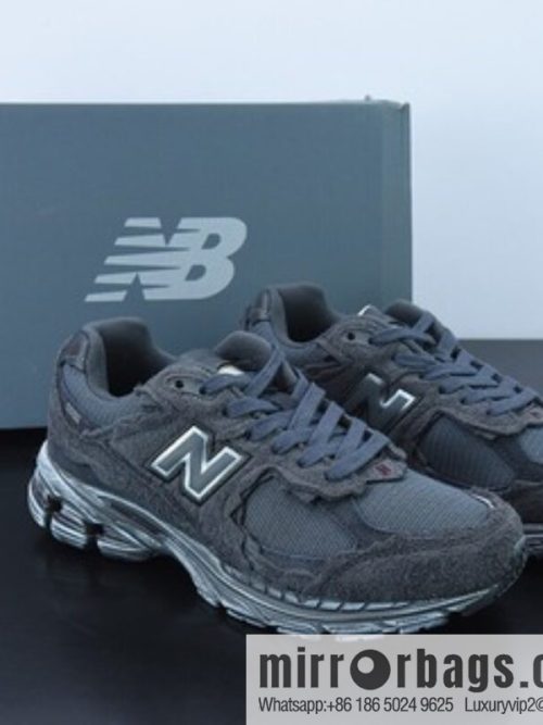 M03M5 NB New Balance 2002R \"Protection Pack\" Series Vintage Daddy Style Leisure Sports Jogging Shoes Item Number: M2002RDB